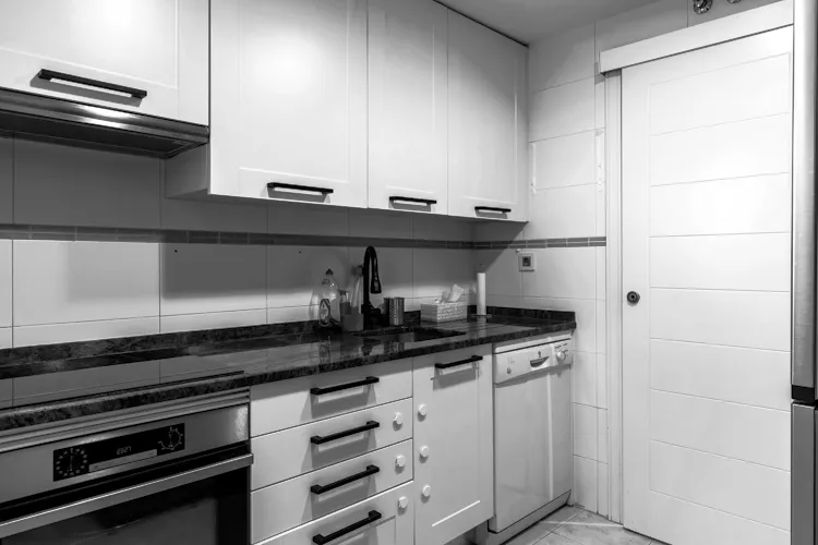 Foto de cocina en un piso en alquiler