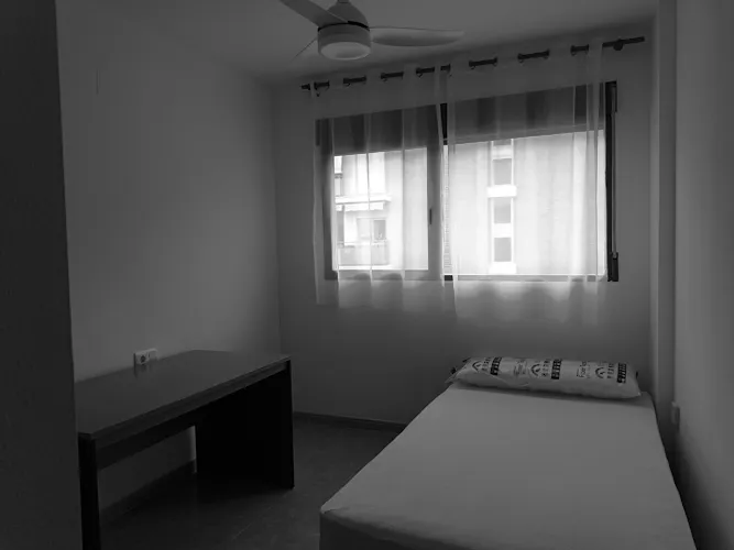 Foto de dormitorio en un piso en alquiler