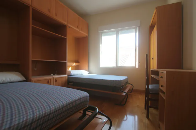 Foto de dormitorio en un piso en alquiler