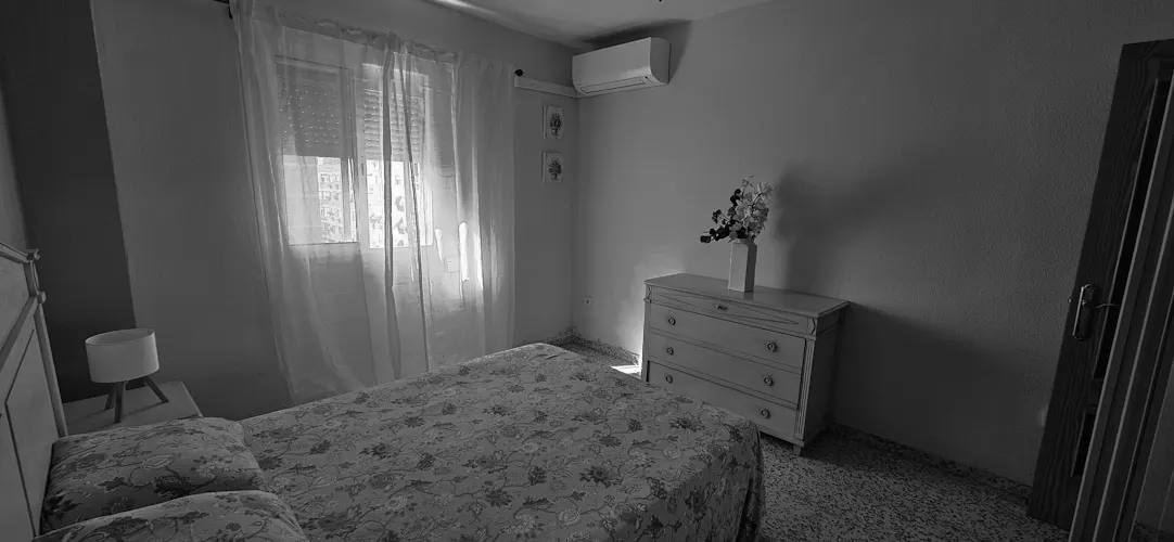Foto de dormitorio en un piso en alquiler