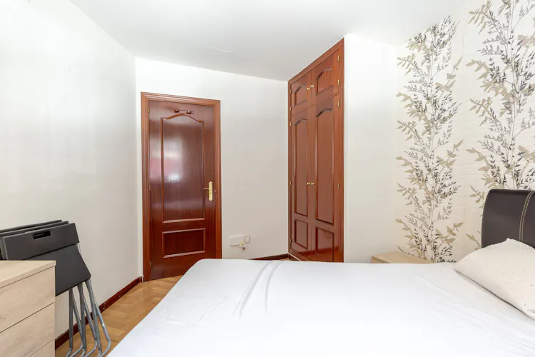 Foto de dormitorio en un piso en alquiler