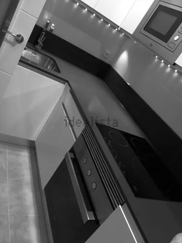 Foto de cocina en un piso en alquiler