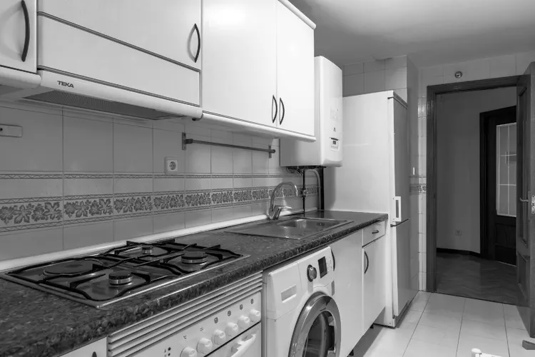 Foto de cocina en un piso en alquiler