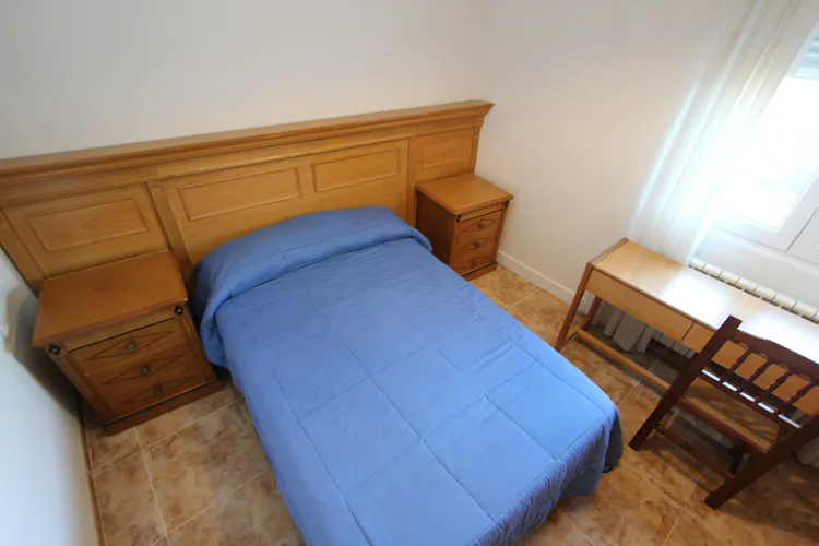 Foto de dormitorio en un piso en alquiler