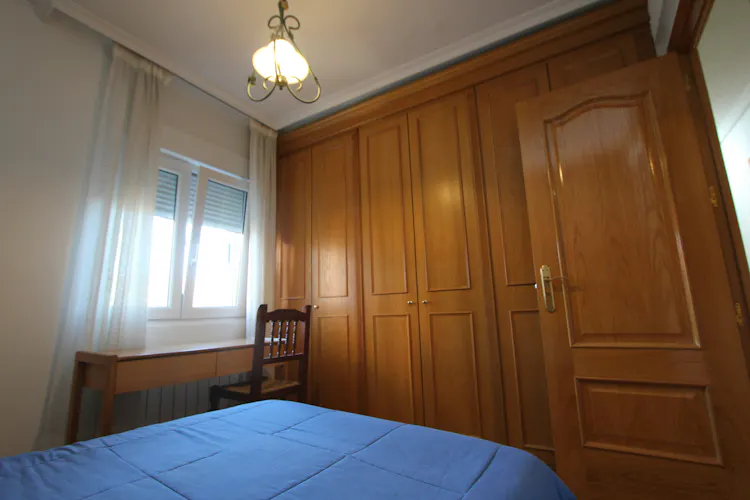 Foto de dormitorio en un piso en alquiler
