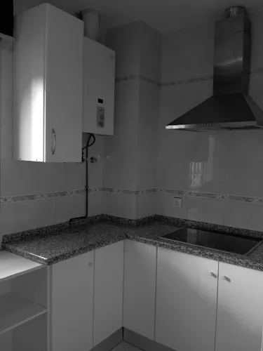 Foto de cocina en un piso en alquiler