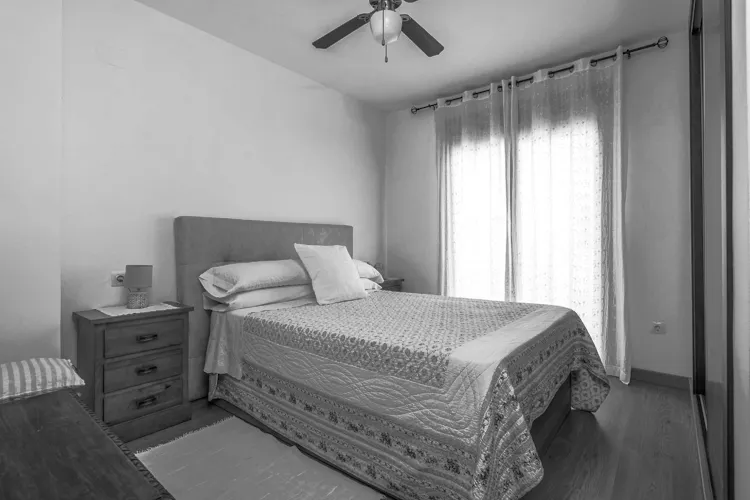 Foto de dormitorio en un piso en alquiler