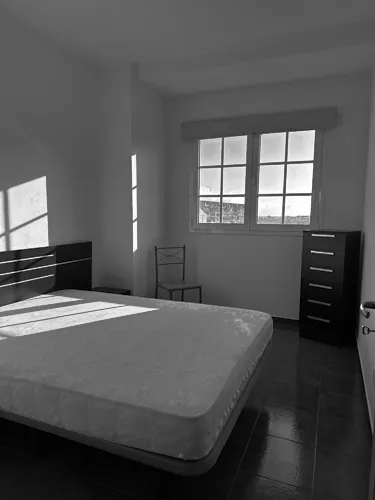 Foto de dormitorio en un piso en alquiler