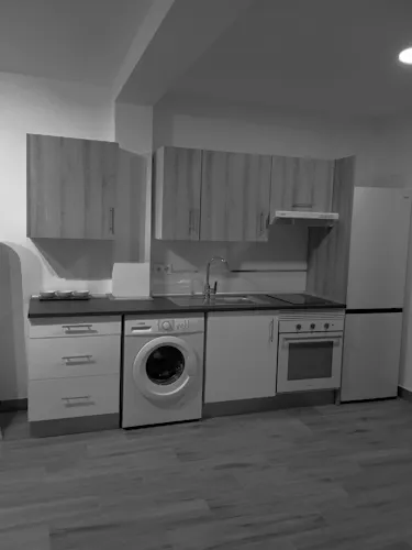 Foto de cocina en un piso en alquiler