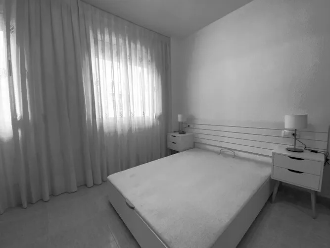 Foto de dormitorio en un piso en alquiler