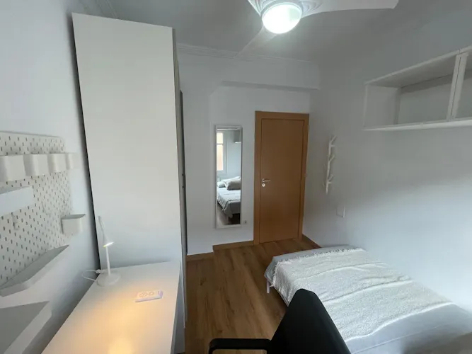 Foto de dormitorio en un piso en alquiler