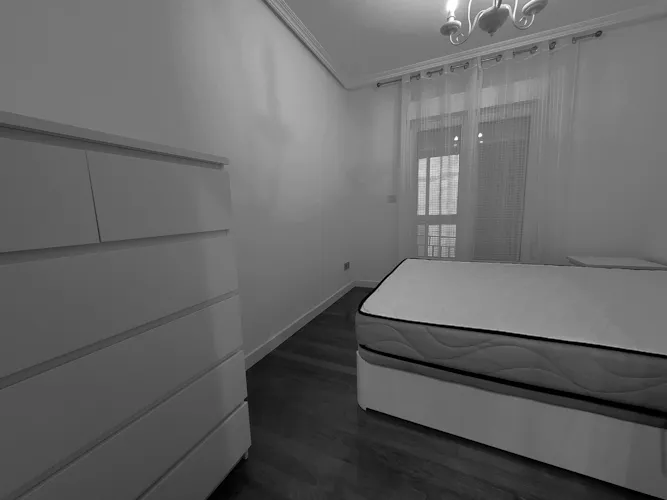 Foto de dormitorio en un piso en alquiler