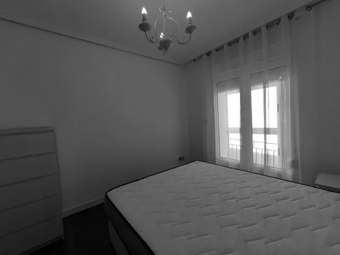 Foto de dormitorio en un piso en alquiler