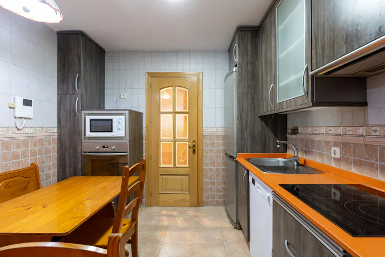 Foto de cocina en un piso en alquiler