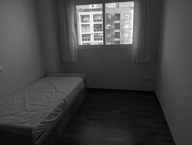 Foto de dormitorio en un piso en alquiler