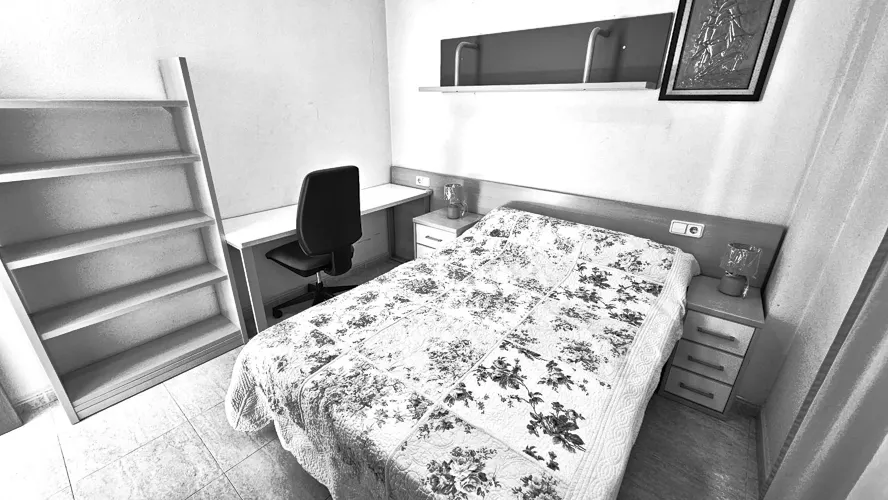 Foto de dormitorio en un piso en alquiler