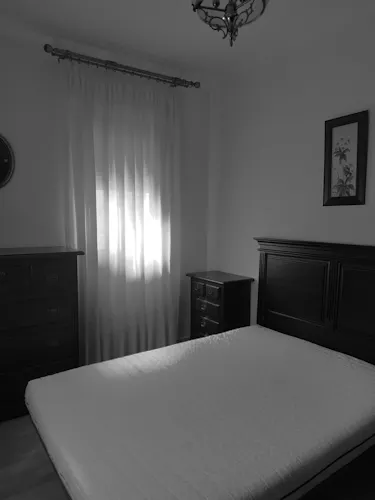 Foto de dormitorio en un piso en alquiler