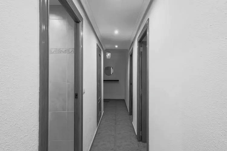 Foto de pasillo en un piso en alquiler