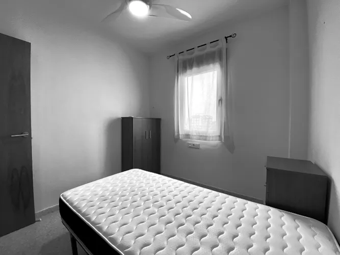 Foto de dormitorio en un piso en alquiler