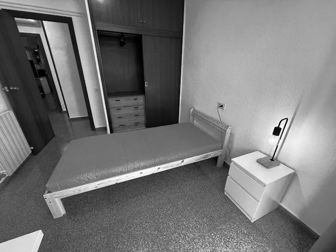 Foto de dormitorio en un piso en alquiler