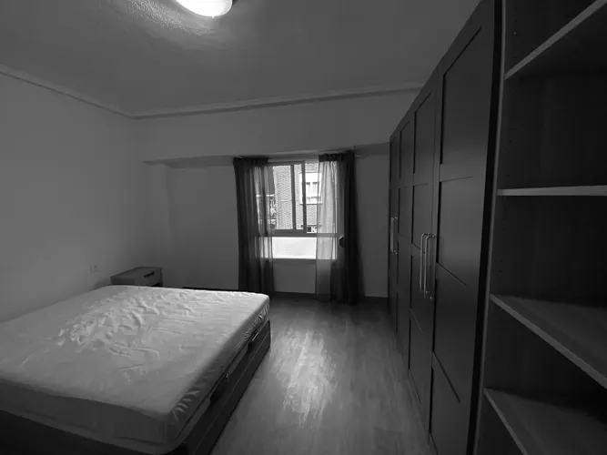Foto de dormitorio en un piso en alquiler