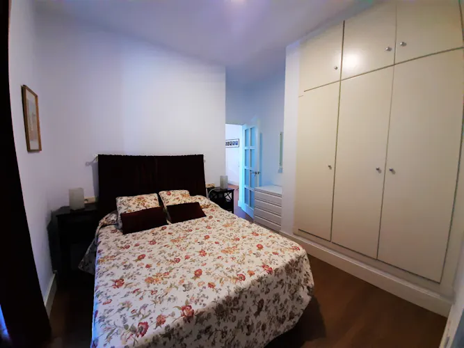 Foto de dormitorio en un piso en alquiler