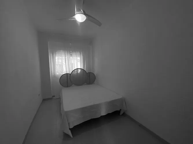 Foto de dormitorio en un piso en alquiler