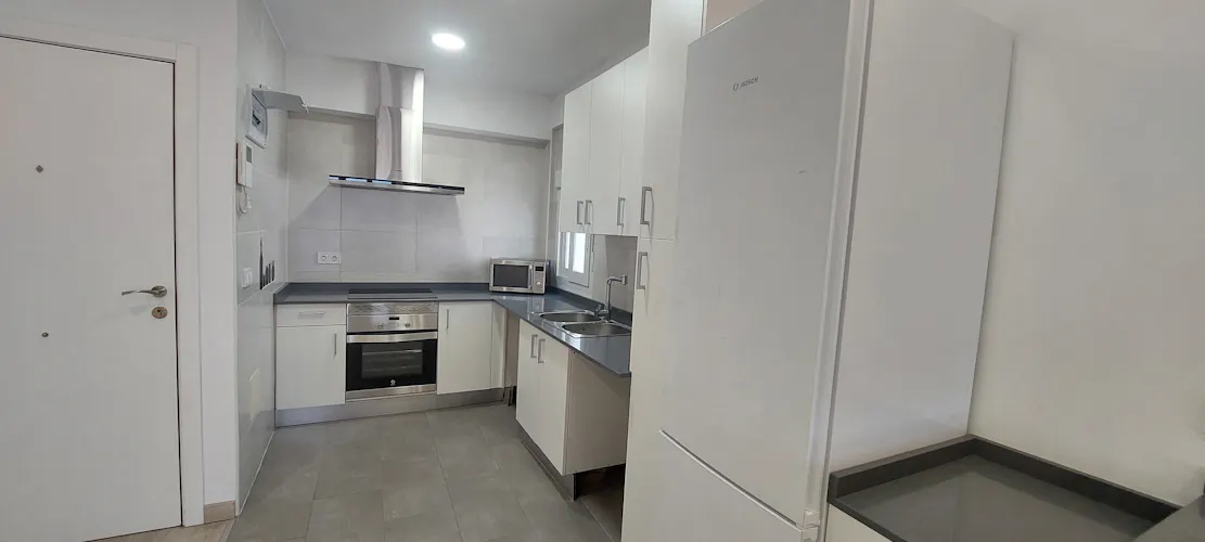 Foto de cocina en un piso en alquiler