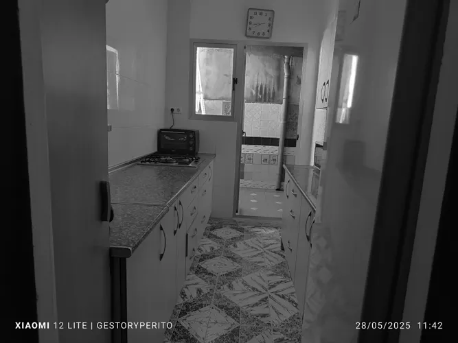 Foto de cocina en un piso en alquiler
