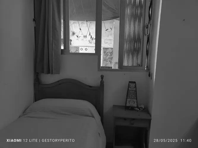 Foto de dormitorio en un piso en alquiler