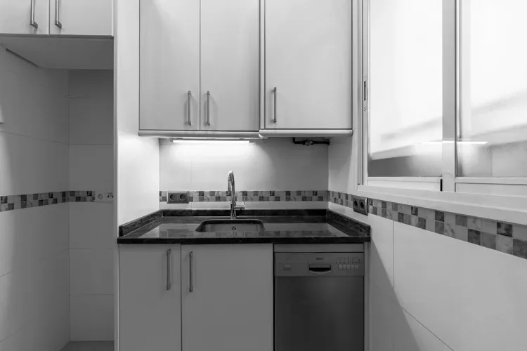 Foto de cocina en un piso en alquiler