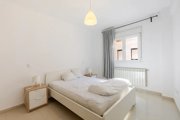 Foto de dormitorio en un piso en alquiler