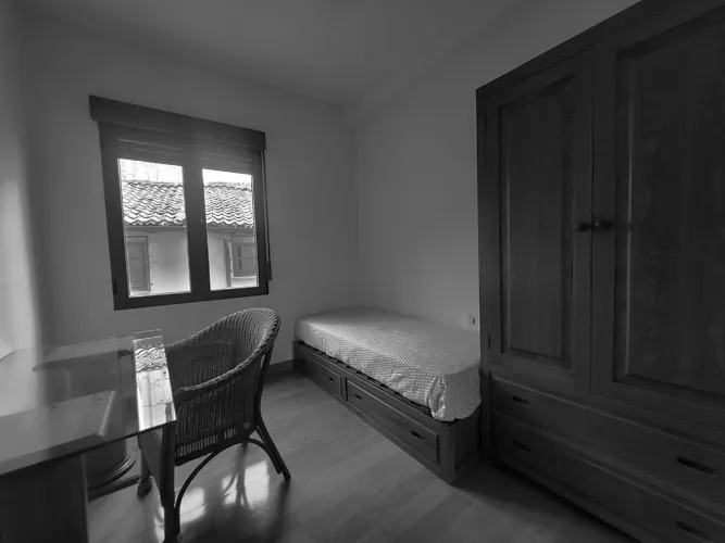 Foto de dormitorio en un piso en alquiler