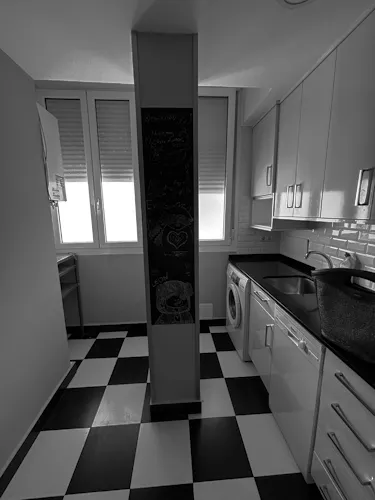 Foto de cocina en un piso en alquiler