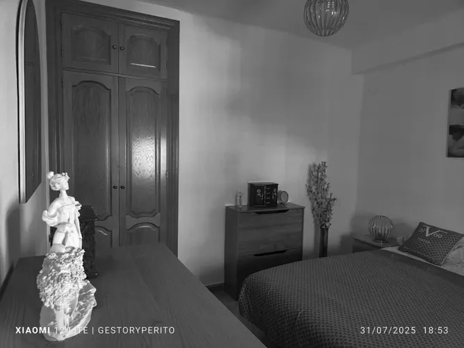 Foto de dormitorio en un piso en alquiler