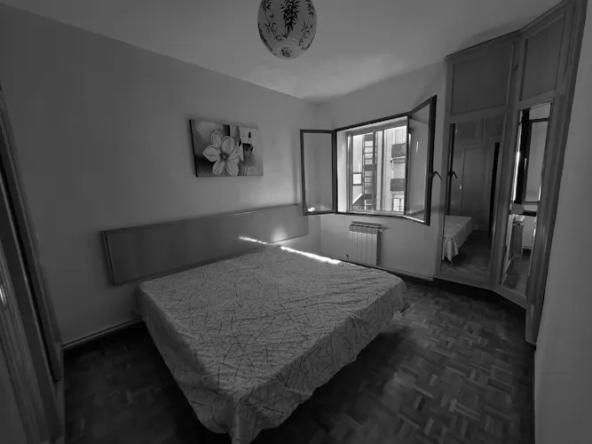 Foto de dormitorio en un piso en alquiler