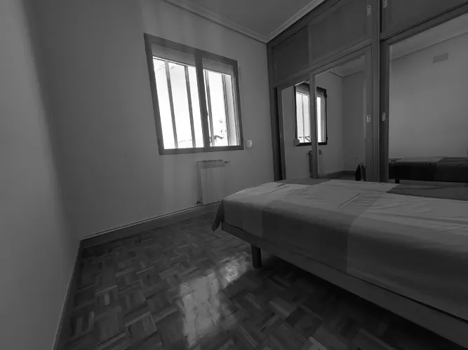 Foto de dormitorio en un piso en alquiler