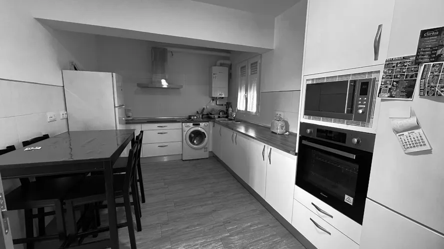 Foto de cocina en un piso en alquiler
