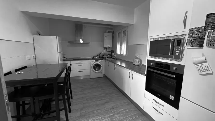 Foto de cocina en un piso en alquiler