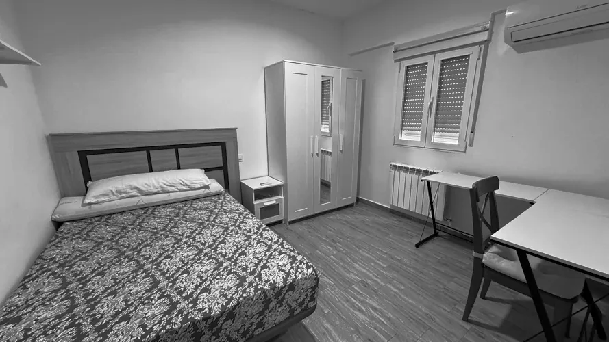 Foto de dormitorio en un piso en alquiler