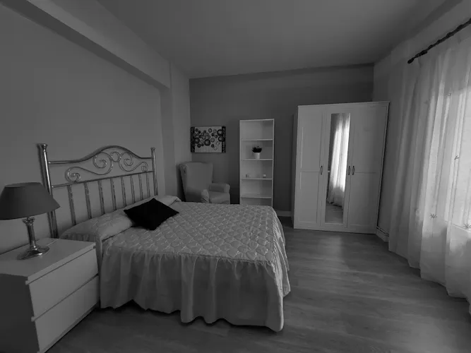 Foto de dormitorio en un piso en alquiler