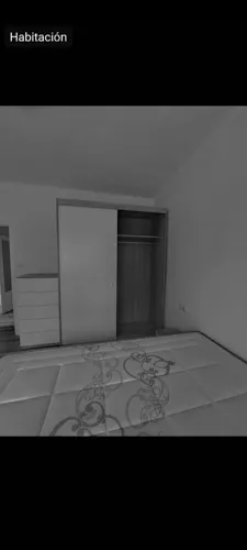 Foto de dormitorio en un piso en alquiler