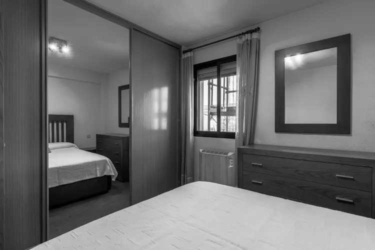 Foto de dormitorio en un piso en alquiler