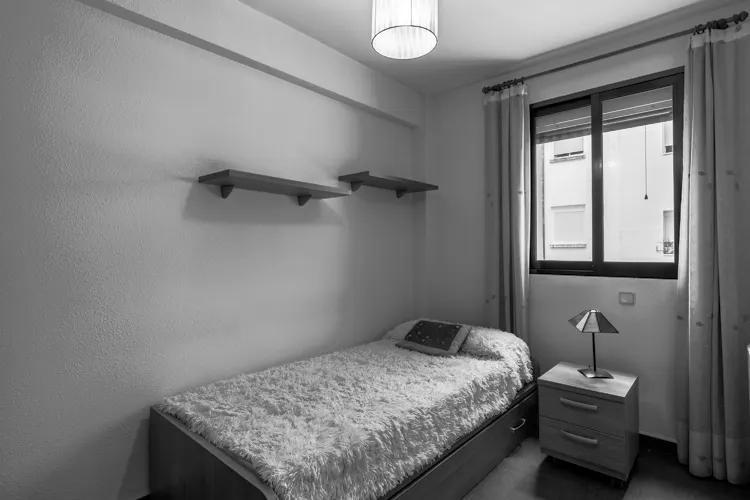 Foto de dormitorio en un piso en alquiler