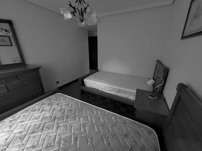 Foto de dormitorio en un piso en alquiler