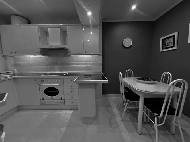 Foto de cocina en un piso en alquiler