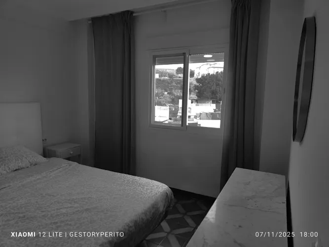 Foto de dormitorio en un piso en alquiler