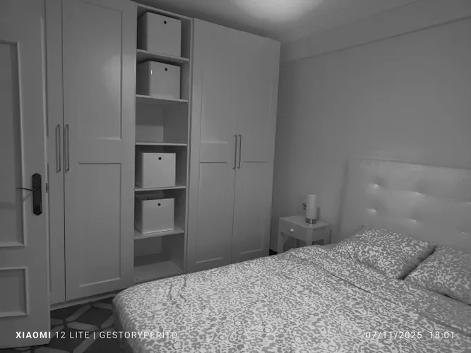Foto de dormitorio en un piso en alquiler