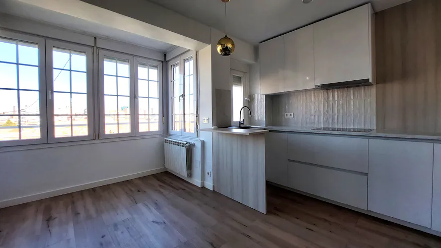 Foto de cocina en un piso en alquiler
