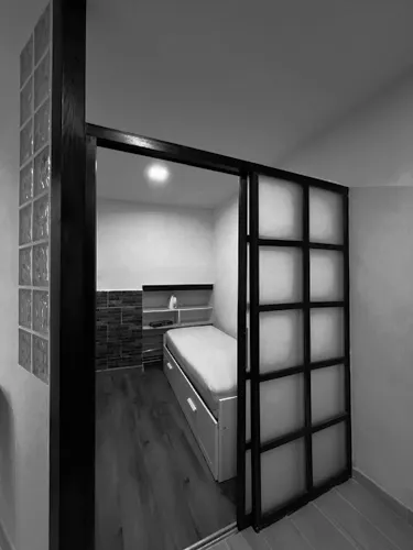 Foto de desconocido en un piso en alquiler